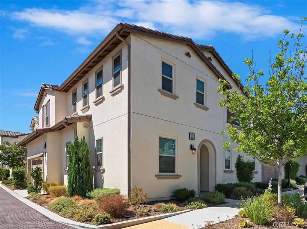 Photo of 6956 Mallow Drive, Fontana, CA 92336 (MLS # CV25207524)