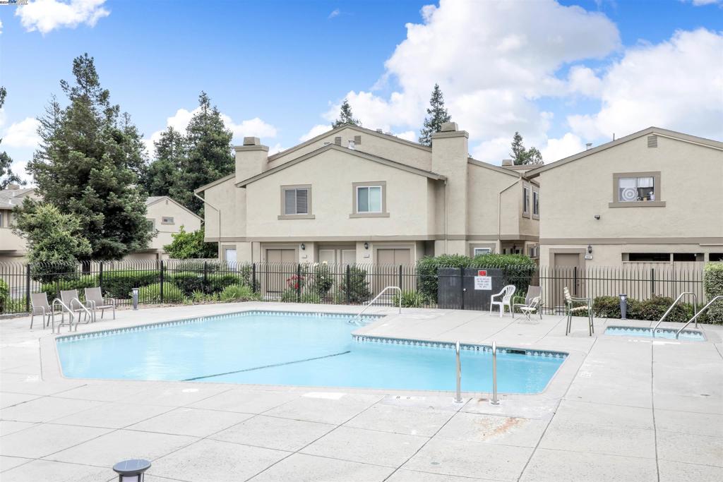 WARM SPRINGS - Residential