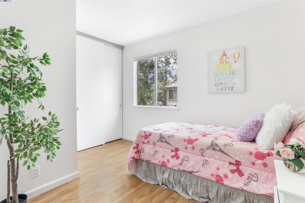 WARM SPRINGS - Residential