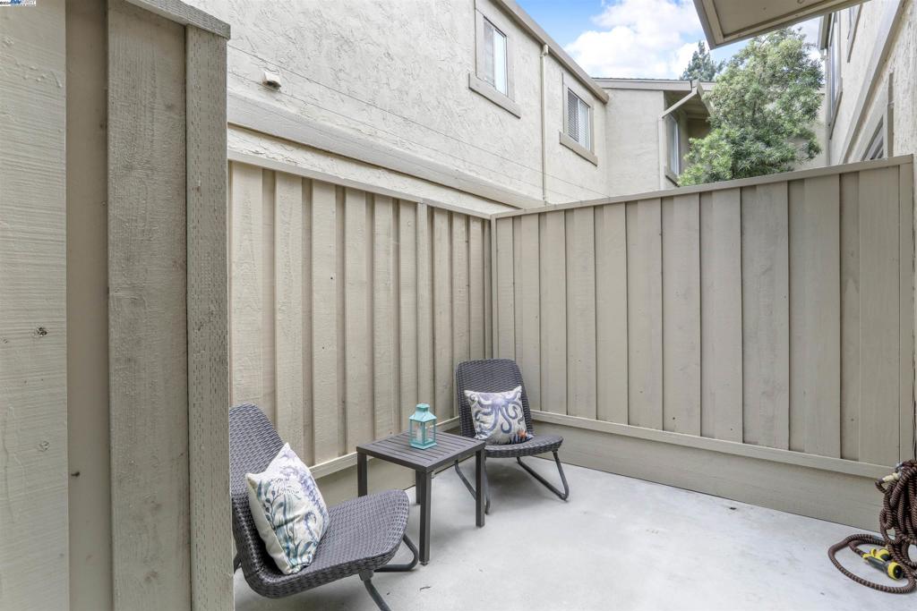 WARM SPRINGS - Residential