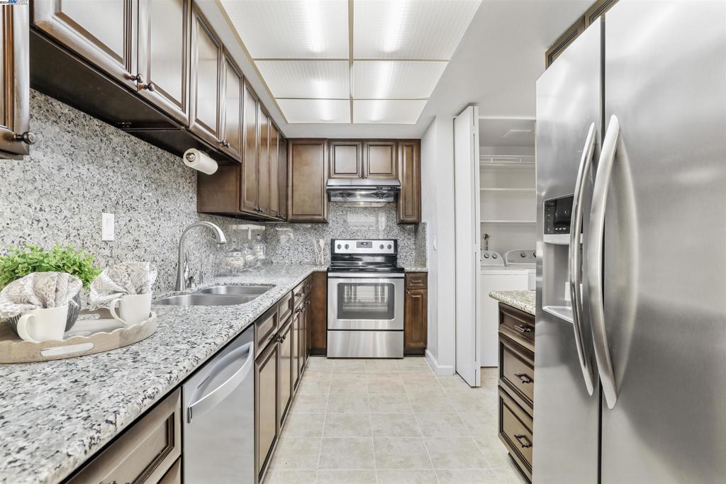 WARM SPRINGS - Residential