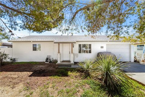 Photo of 225 W French Avenue, Ridgecrest, CA 93555 (MLS # SR26025520)