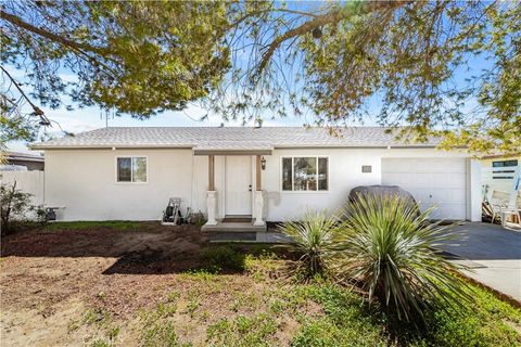 Photo of 225 W French Avenue, Ridgecrest, CA 93555 (MLS # SR26025520)