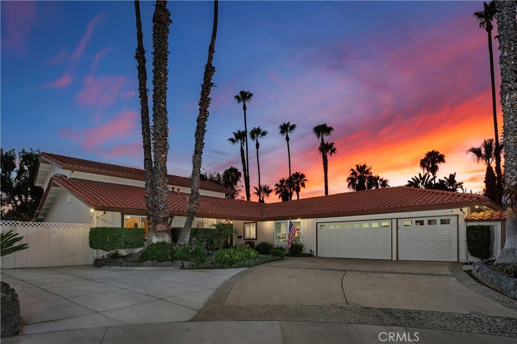 6125 Clarendon Court
