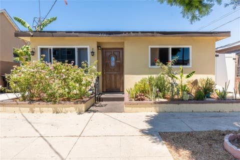 Photo of 256 W 14th ST, San Pedro, CA 90731 (MLS # PV26165040)