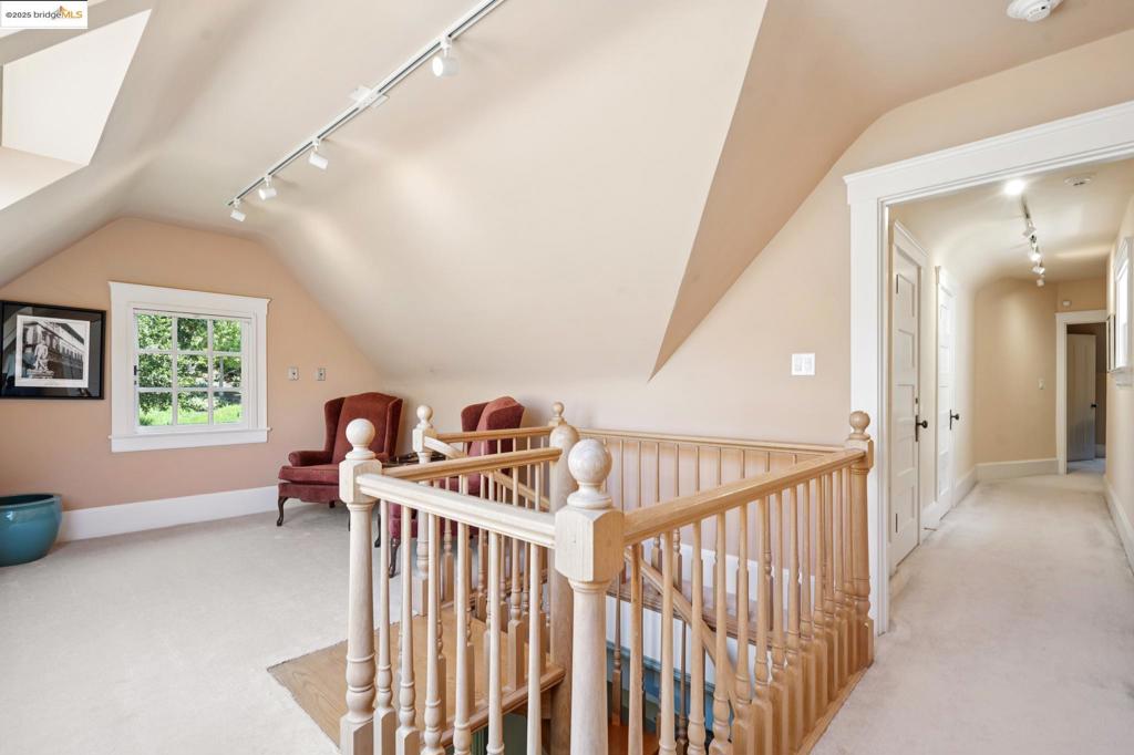 PIEDMONT - Residential