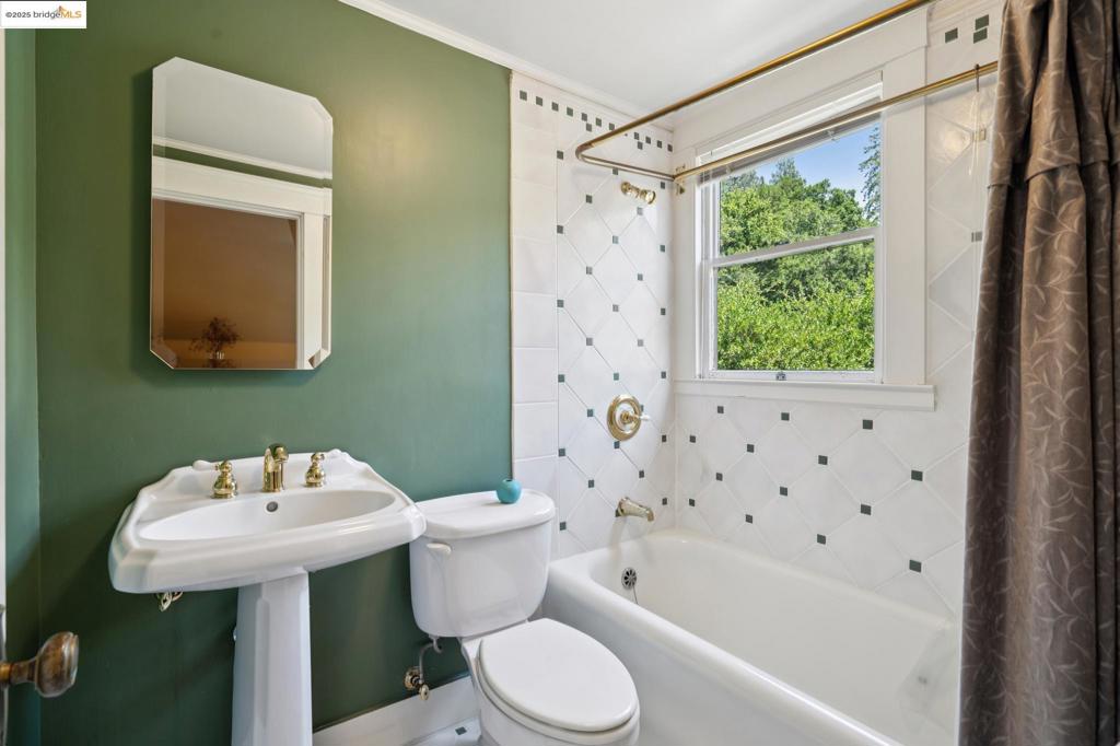 PIEDMONT - Residential