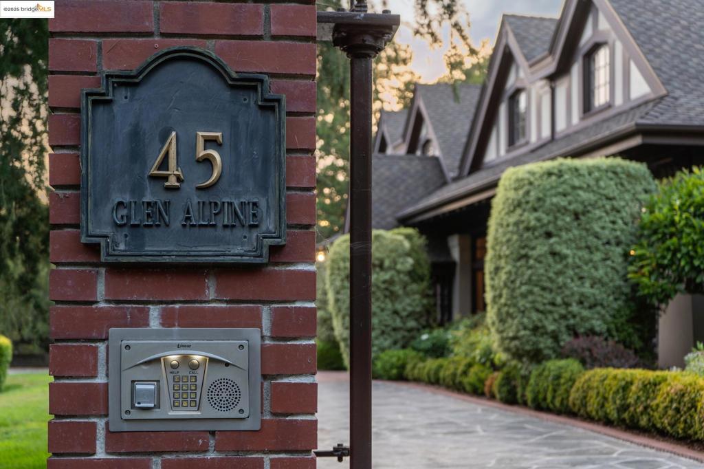 45 Glen Alpine