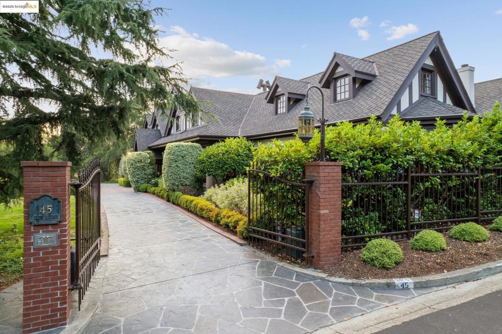 45 Glen Alpine