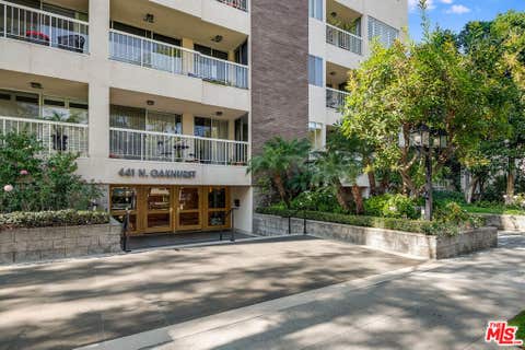 Photo of 441 N Oakhurst Drive #203, Beverly Hills, CA 90210 (MLS # 26862909)
