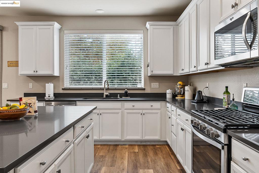 BRENTWOOD - Residential