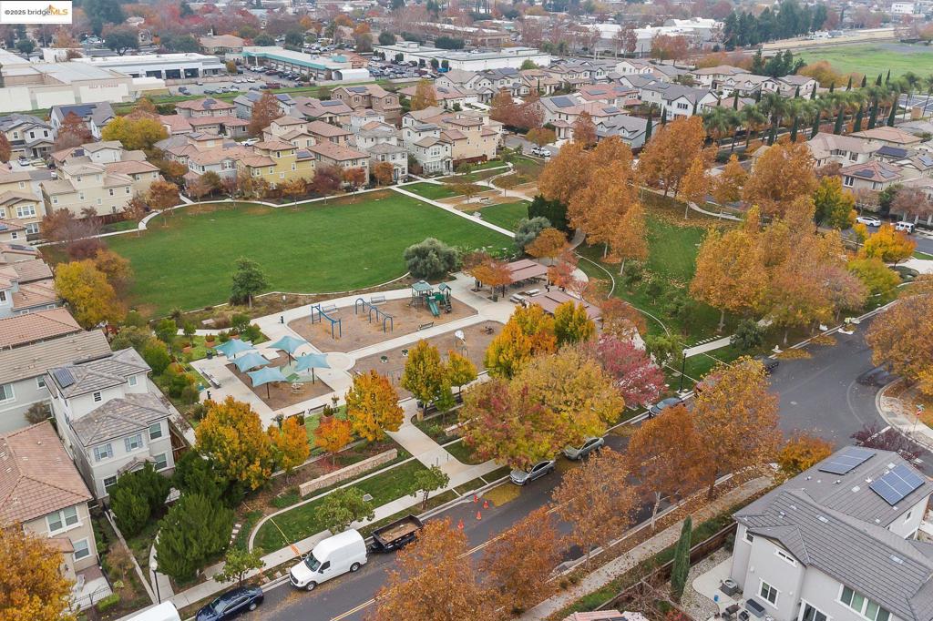 BRENTWOOD - Residential