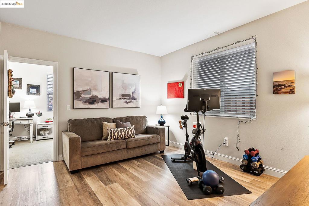 BRENTWOOD - Residential