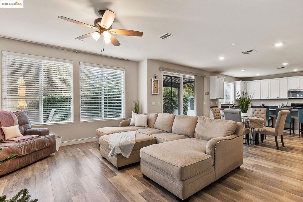 BRENTWOOD - Residential