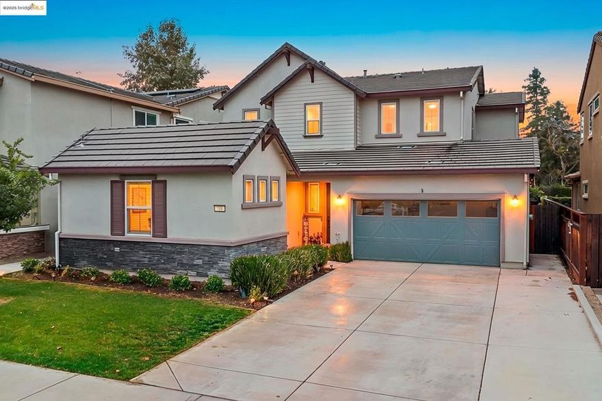 Open 12/20 1-4PM and 12/21 12-3PM. Built in 2017, this immaculate 4-bedroom home offers exceptional versatility with a separate downstairs living space featuring a large bedroom, full bath, and private living room, ideal for multi-generational living or extended guests. The open-concept main living area is complemented by a bonus/flex room, and a dedicated office, providing space for work, entertainment, and everyday living. The chef’s kitchen showcases white cabinetry, quartz countertops, and an oversized island, along with numerous builder upgrades throughout. Fully landscaped front and backyard offer added privacy with no rear neighbors. Located in one of Brentwood’s most sought-after communities near schools, parks, trails, and downtown amenities including events, dining, and local markets.