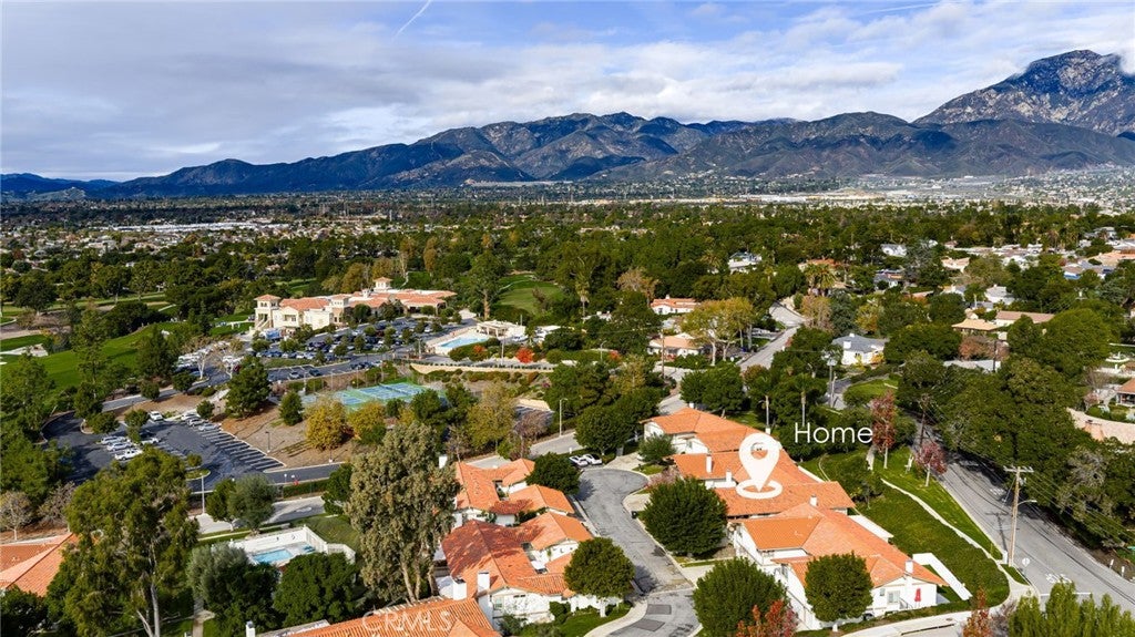 8446 Red Hill Country Club (AKA Valle Vista)
