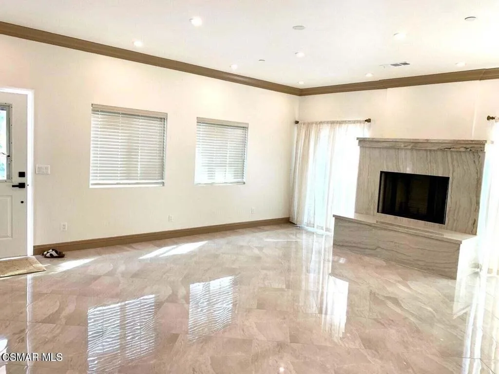 Camarillo, California 93010, United States, 2 Bedrooms Bedrooms, ,2 BathroomsBathrooms,Residential,Active,194505