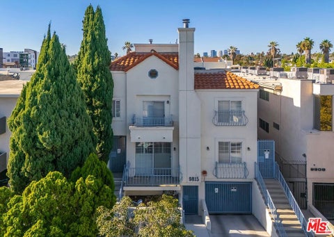 Photo of 9815 Regent Street #2, Los Angeles, CA 90034 (MLS # 26995631)