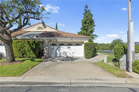 Photo of 38411 Glen Abbey Lane, Murrieta, CA 92562 (MLS # SW25254525)