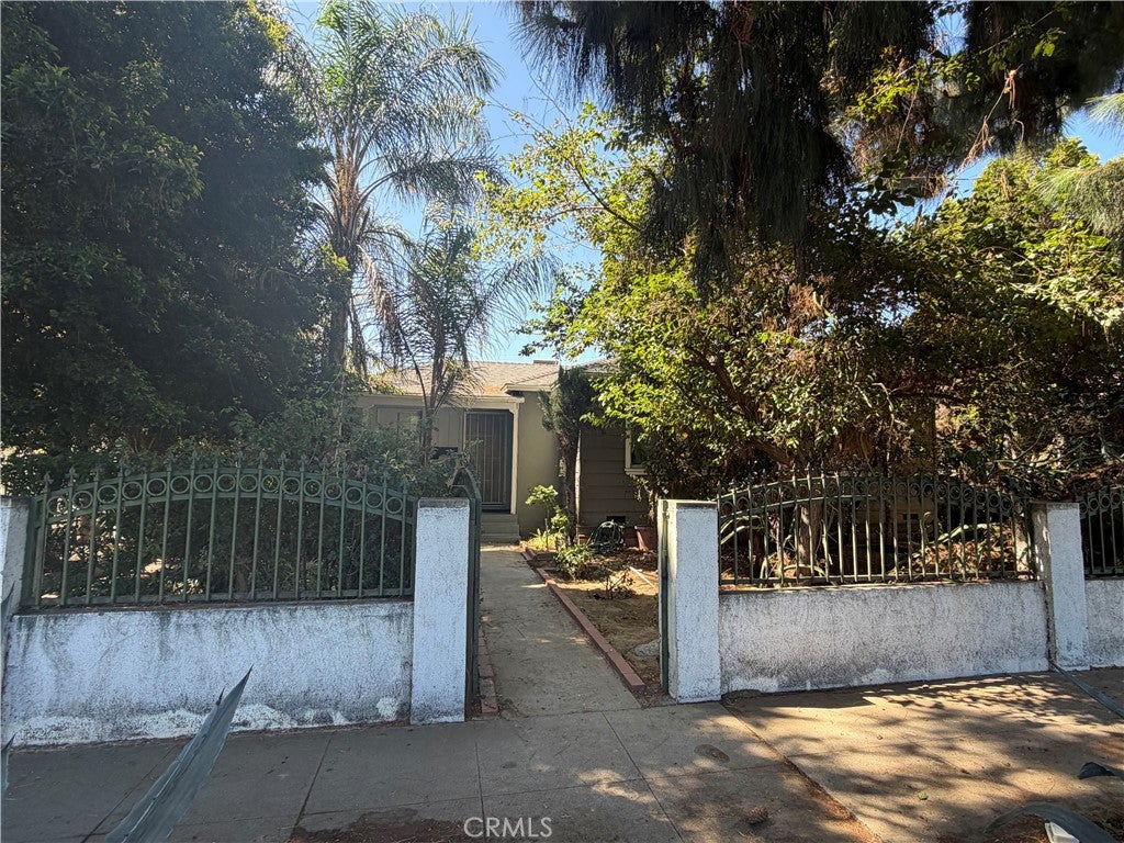 18750 Nordhoff ST