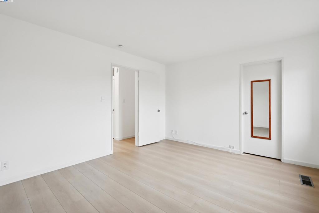 BAY FARM ISLAND - Residential