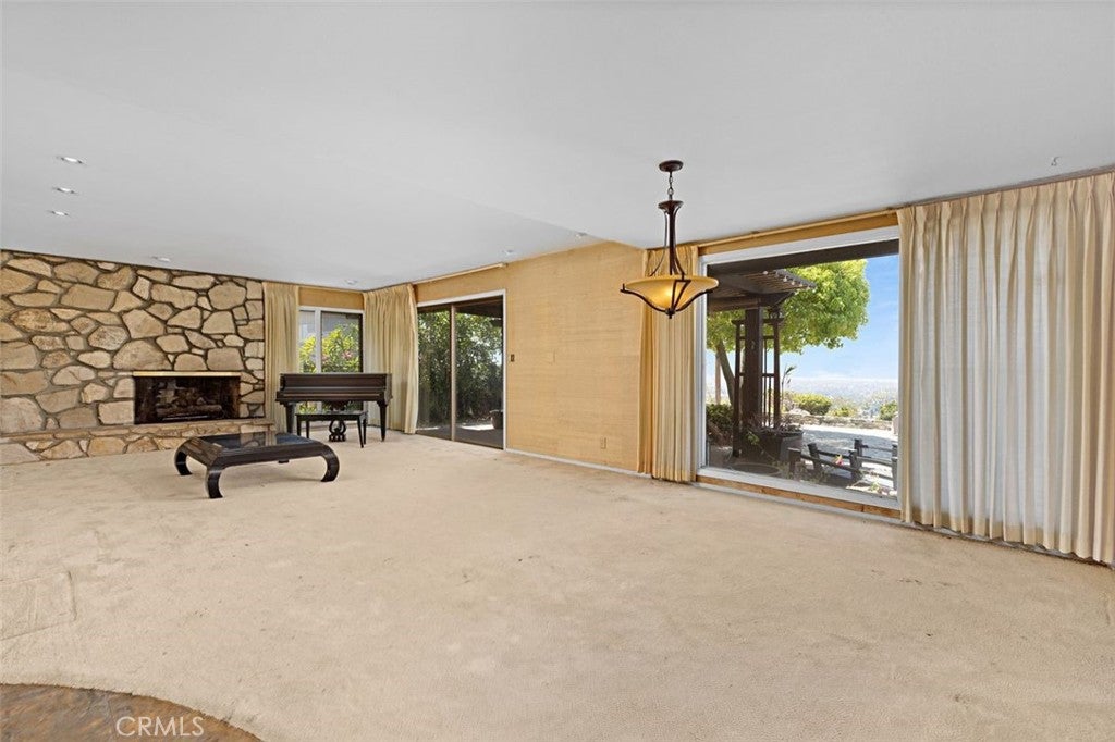13675 Sycamore Drive