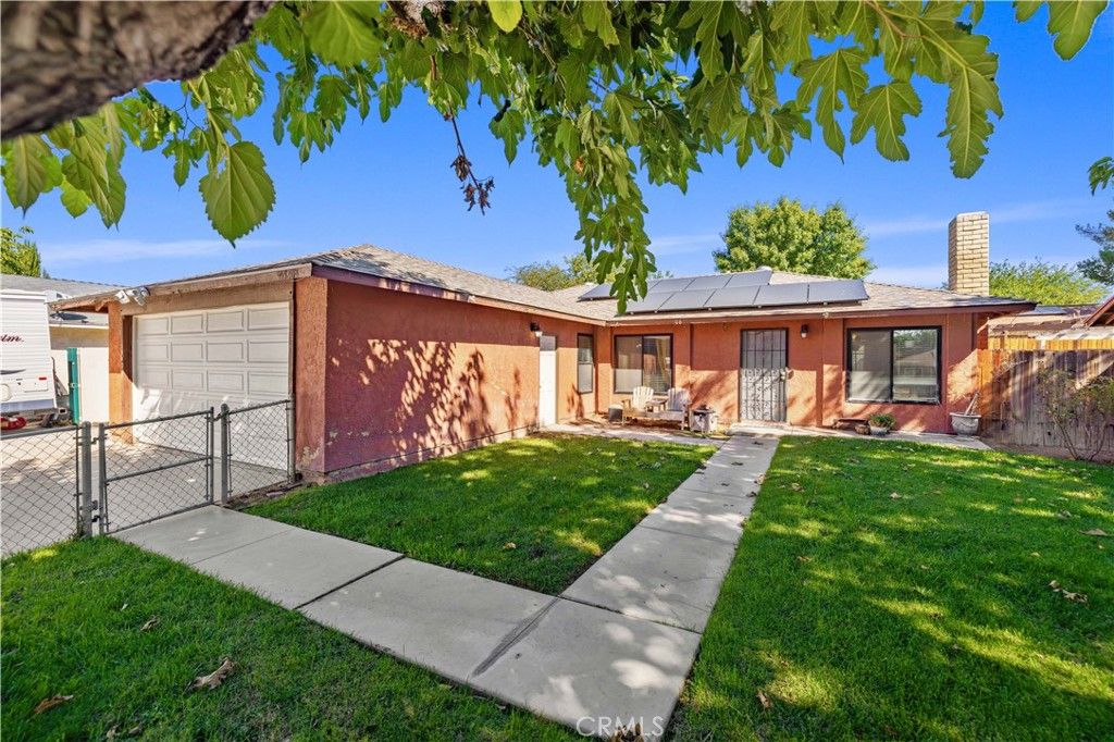 Photo of 43208 Doverwood Ct, Lancaster, CA 93536 (MLS # SR25241748)
