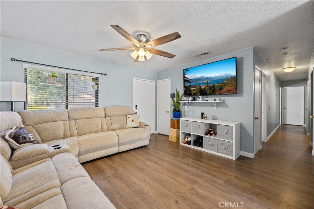 Photo of 43208 Doverwood Ct, Lancaster, CA 93536 (MLS # SR25241748)