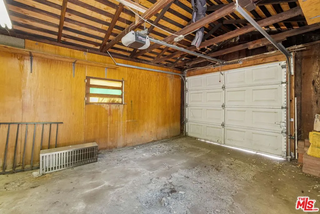 Venice, California 90291, United States, 2 Bedrooms Bedrooms, ,1 BathroomBathrooms,Residential,Active,149771