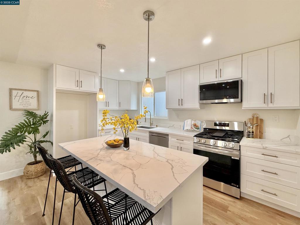 COLLEGE PARK - Residential