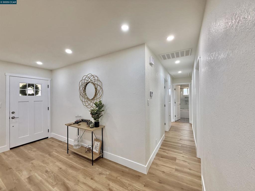 COLLEGE PARK - Residential