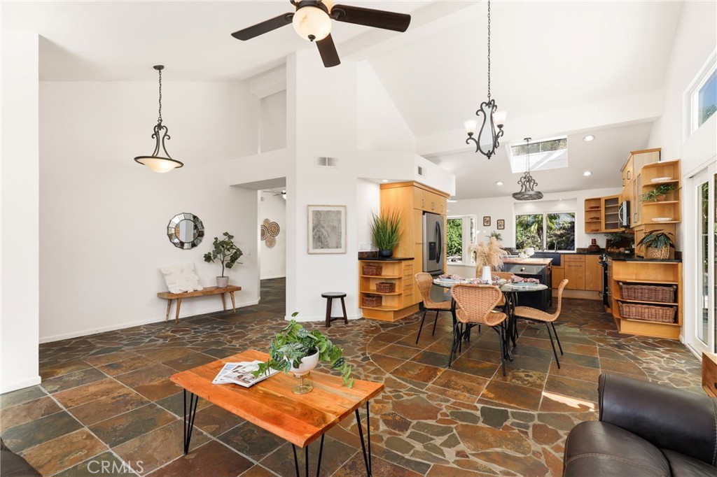 2533 N Shady Forest Lane