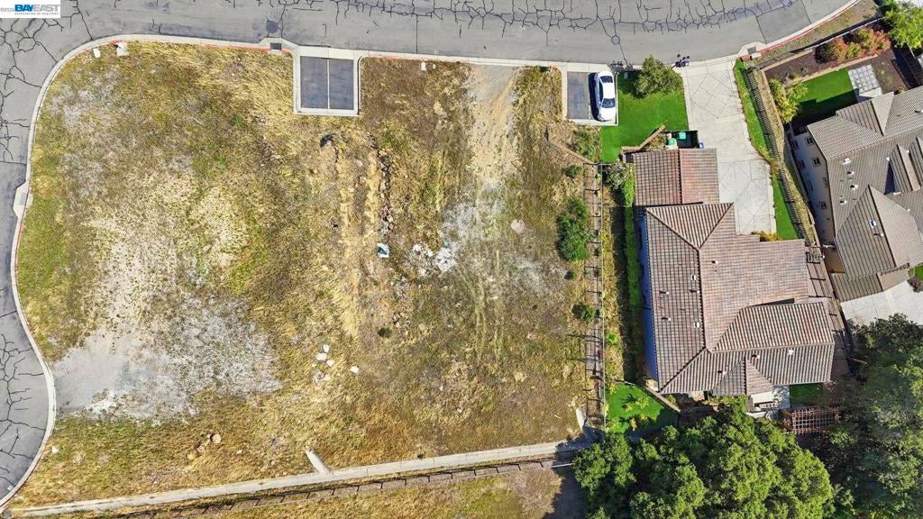 3588 Sarita St