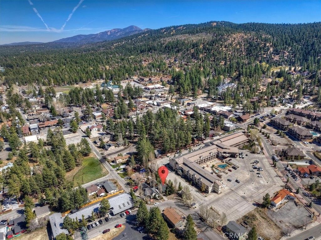 Photo of 593 Lynn Rd, Big Bear Lake, CA 92315 (MLS # IG26076883)
