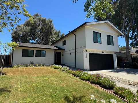 Photo of 1768 Laurentian Way, Sunnyvale, CA 94087 (MLS # ML82052856)