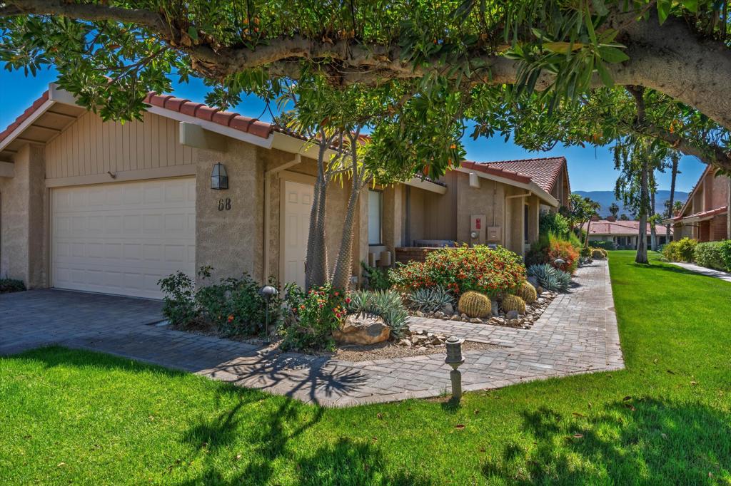 68 Camino Arroyo Place