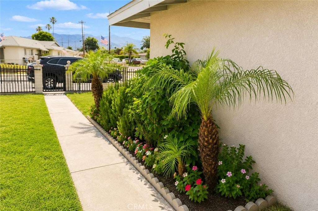 1134 Hermosa Avenue