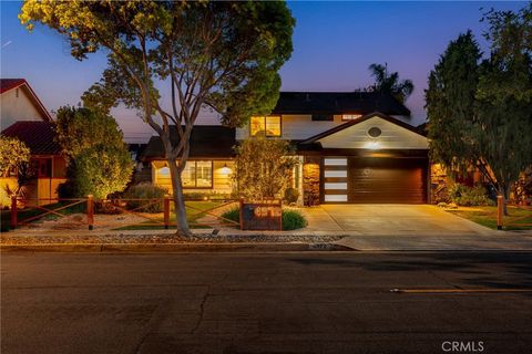 4972 Park Cypress CA 90630
