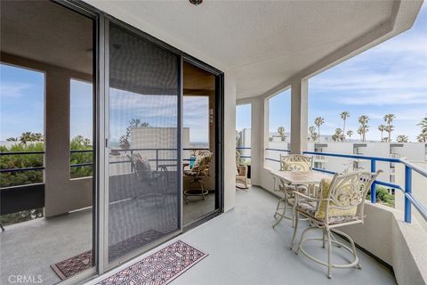 Photo of 510 The Village #203, Redondo Beach, CA 90277 (MLS # IN25125306) Photo of 510 The Village #203, Redondo Beach, CA 90277 (MLS # IN25125306)