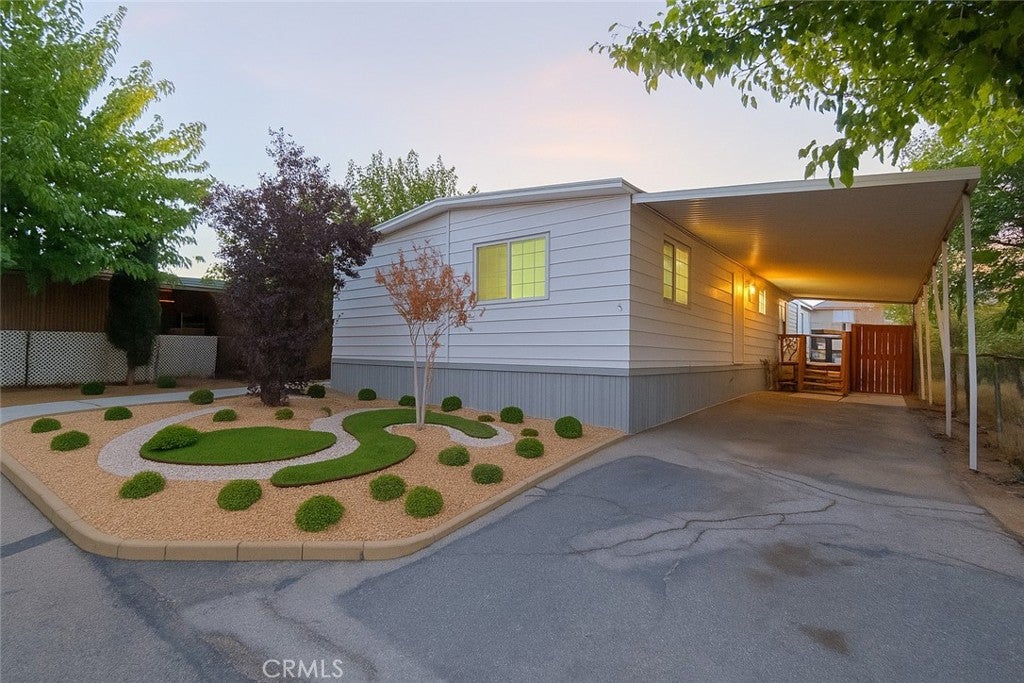 9426 Tamarisk 21