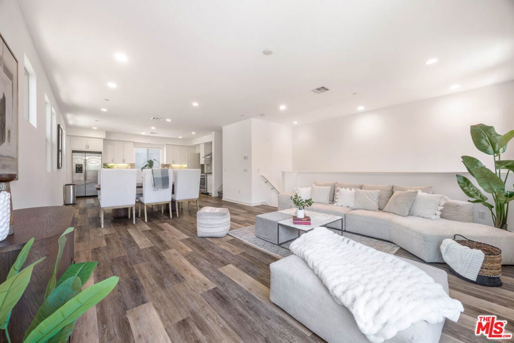19508 Empire Lane
