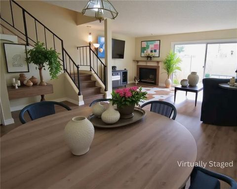 8323 Grenoble 32 Sunland CA 91040