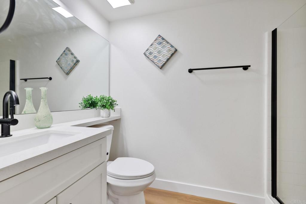 511 N Lark Ellen Avenue F