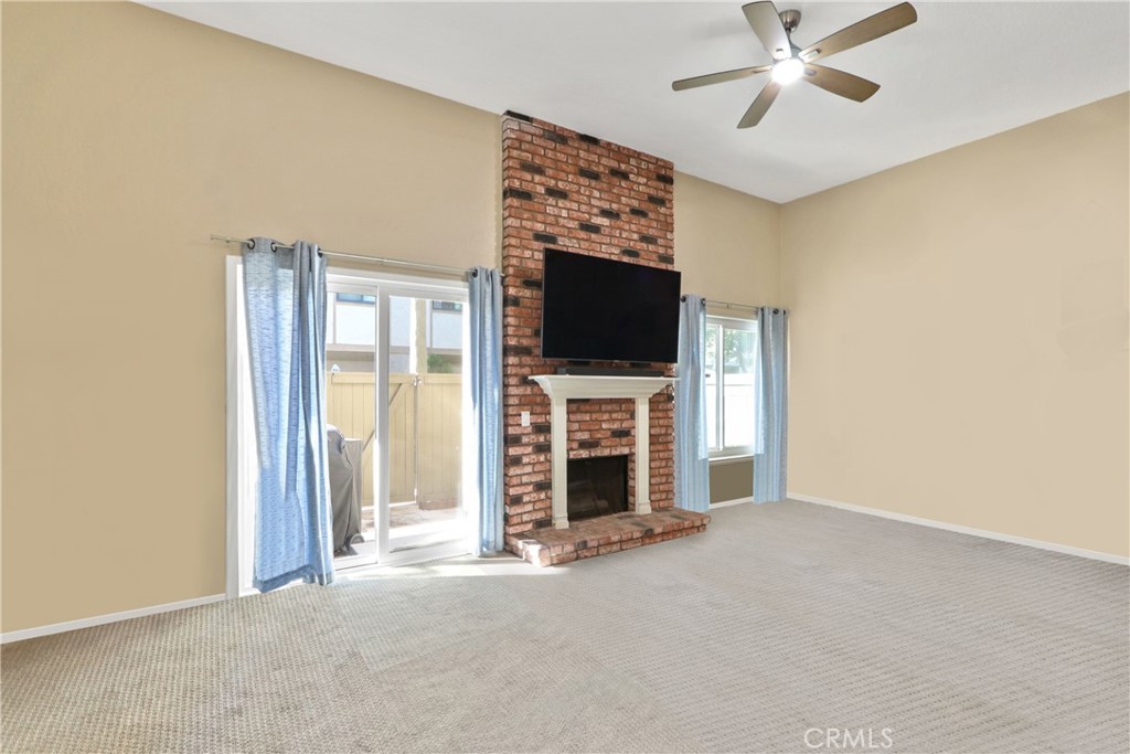 2000 W Palmyra Apt 29