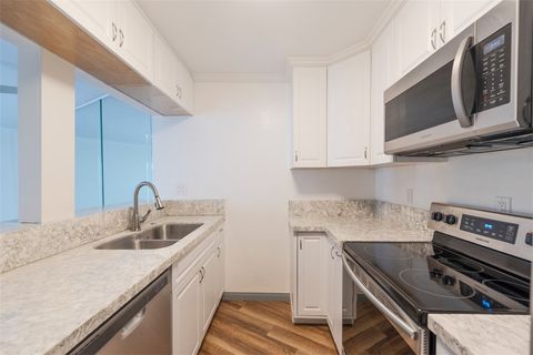 Tiny photo for 630 The Village #112, Redondo Beach, CA 90277 (MLS # PV25246856)