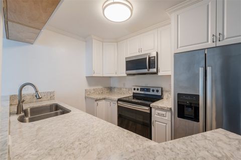 Tiny photo for 630 The Village #112, Redondo Beach, CA 90277 (MLS # PV25246856)