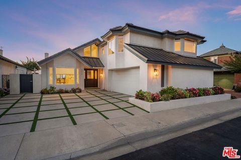 1915 Yacht Truant Newport Beach CA 92660