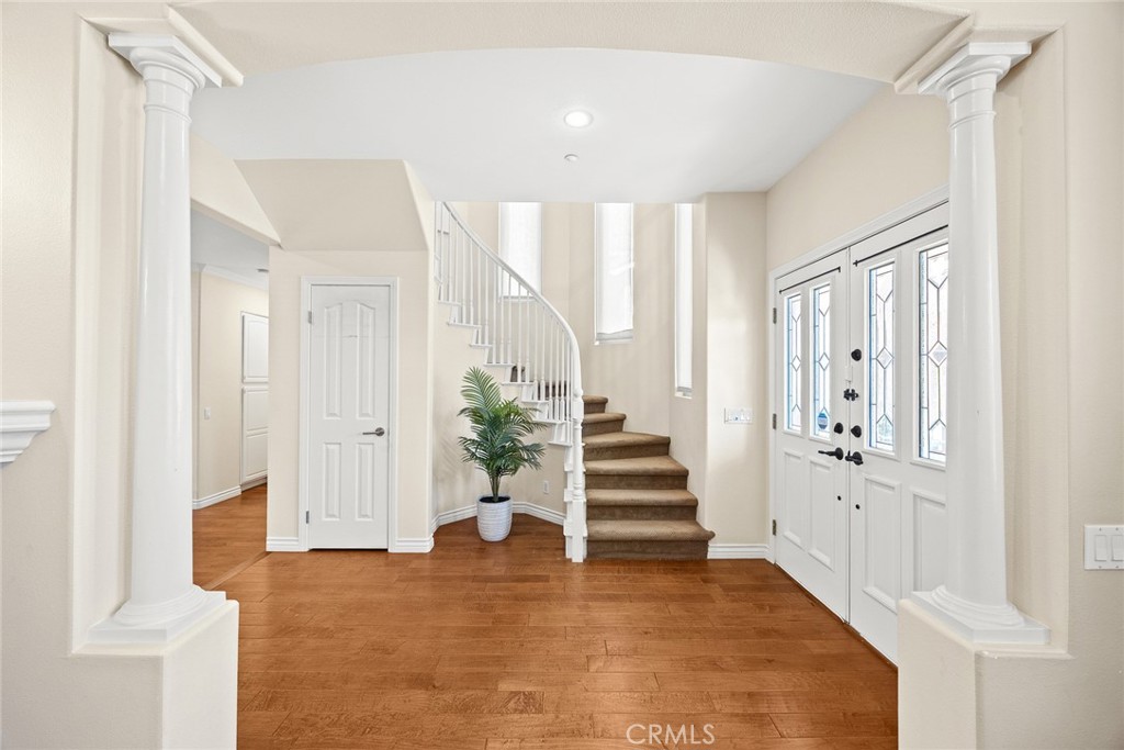 826 Country Oaks Lane