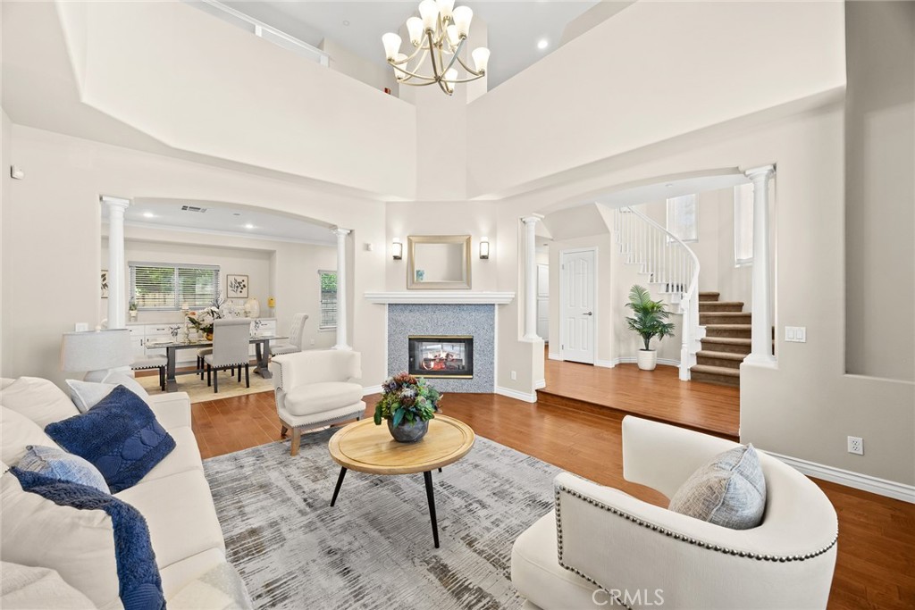 826 Country Oaks Lane