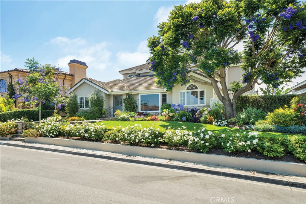 332 Holmwood Drive